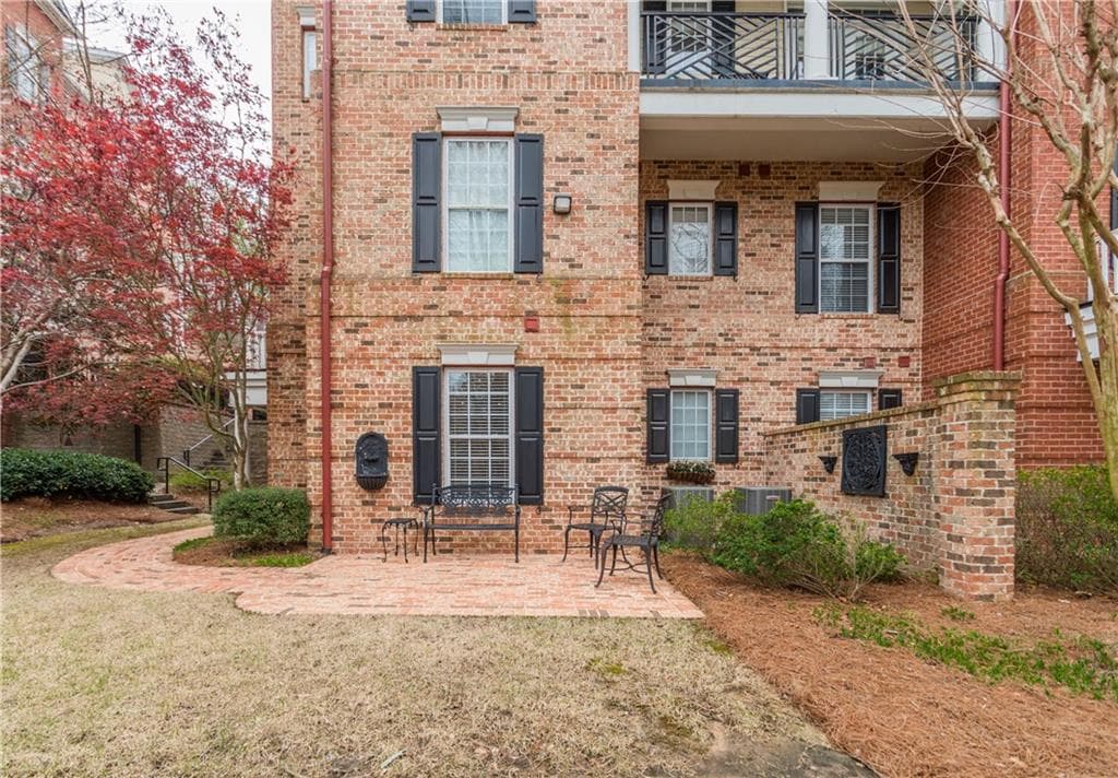 2 bedroom condominium sold at 4855 Ivy Ridge Drive 104, Atlanta, GA 30339