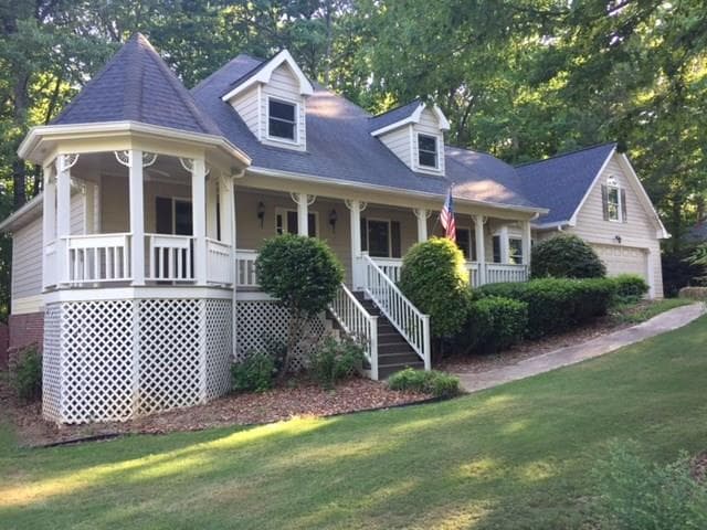 4 bedroom, 2,526 sq ft single family residence sold at 2975 Superior Drive, Dacula, GA 30019