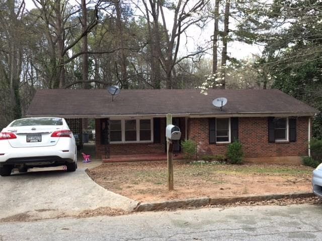 3 bedroom, 986 sq ft single family residence sold at 2430 Meadow Park Drive, Atlanta, GA 30315