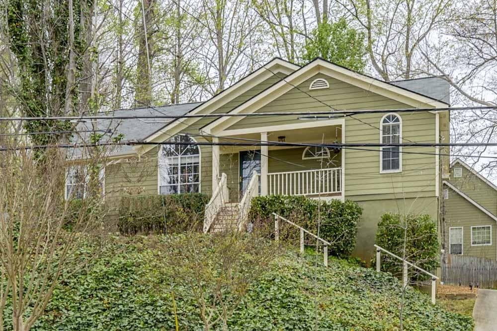 3 bedroom, 1,264 sq ft single family residence sold at 982 E Confederate Avenue, Atlanta, GA 30316