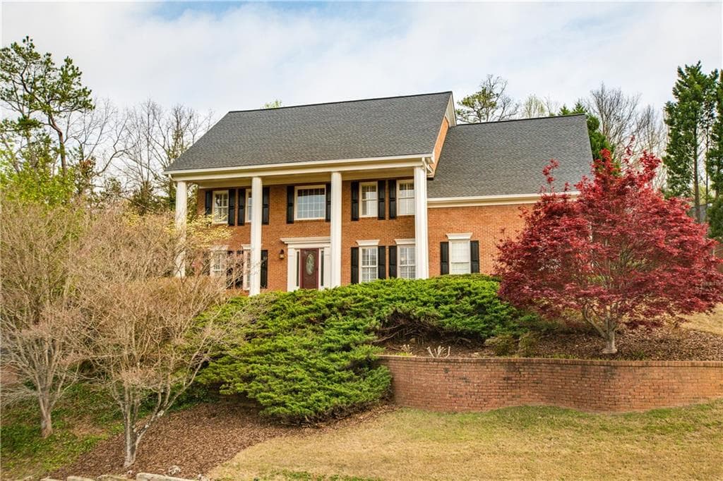 8930 Nesbit Lakes Drive, Alpharetta, GA 30022 — most recent listing photo