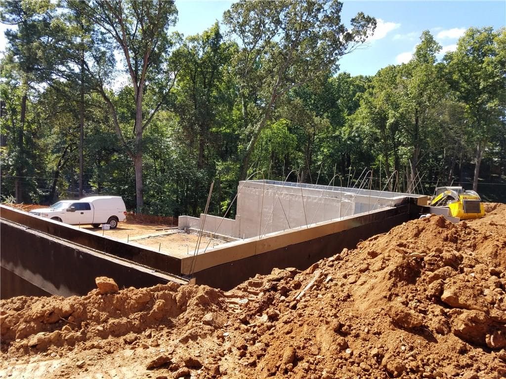 4007 Pineview Drive, Smyrna, GA 30080 — most recent listing photo