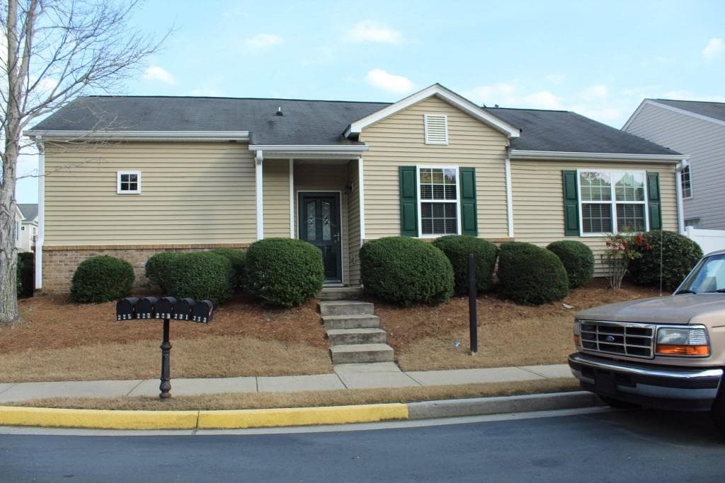 225 Hiawassee Drive, Woodstock, GA 30188 — most recent listing photo