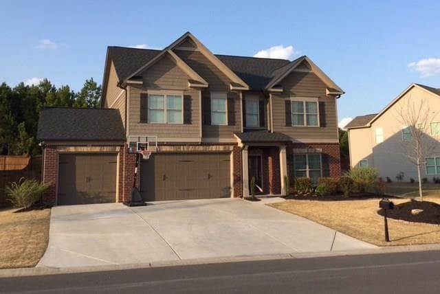 4 bedroom, 2,835 sq ft single family residence sold at 4060 Hunters Walk Way, Cumming, GA 30028