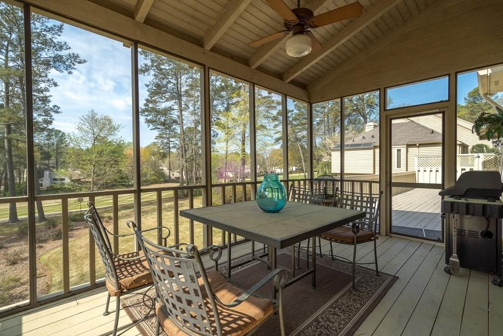 4 bedroom, 5,323 sq ft single family residence sold at 570 Fourth Fairway Drive, Roswell, GA 30076