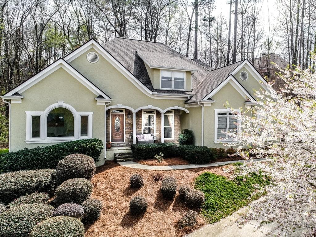 5 bedroom, 5,466 sq ft single family residence sold at 540 E Shore Drive, Canton, GA 30114