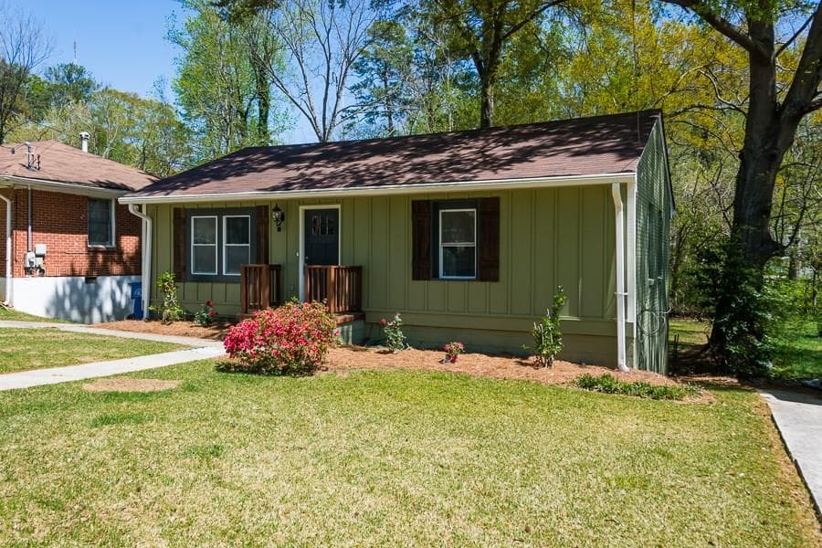 3 bedroom single family residence sold at 124 Woodbine Circle, Atlanta, GA 30317