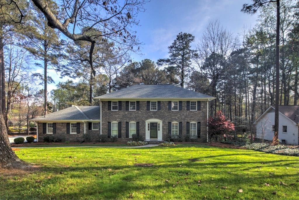 2570 Riverglenn Circle, Dunwoody, GA 30338 — most recent listing photo