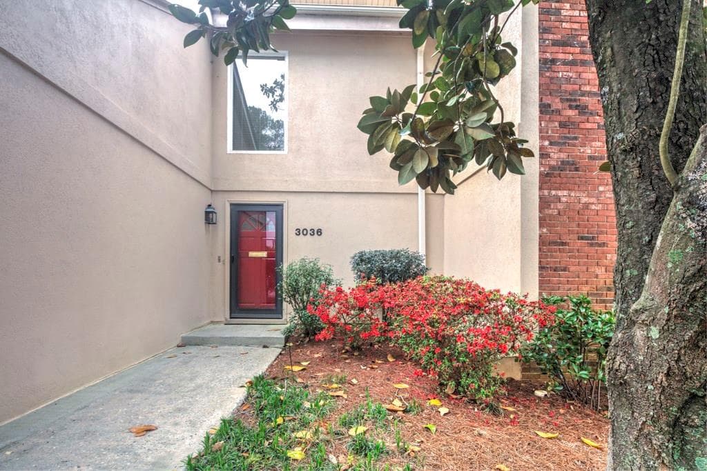 3036 Vinings Ferry Drive, Atlanta, GA 30339 — most recent listing photo