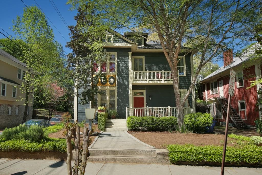 1 bedroom, 523 sq ft condominium sold at 916 Myrtle Street 6, Atlanta, GA 30309