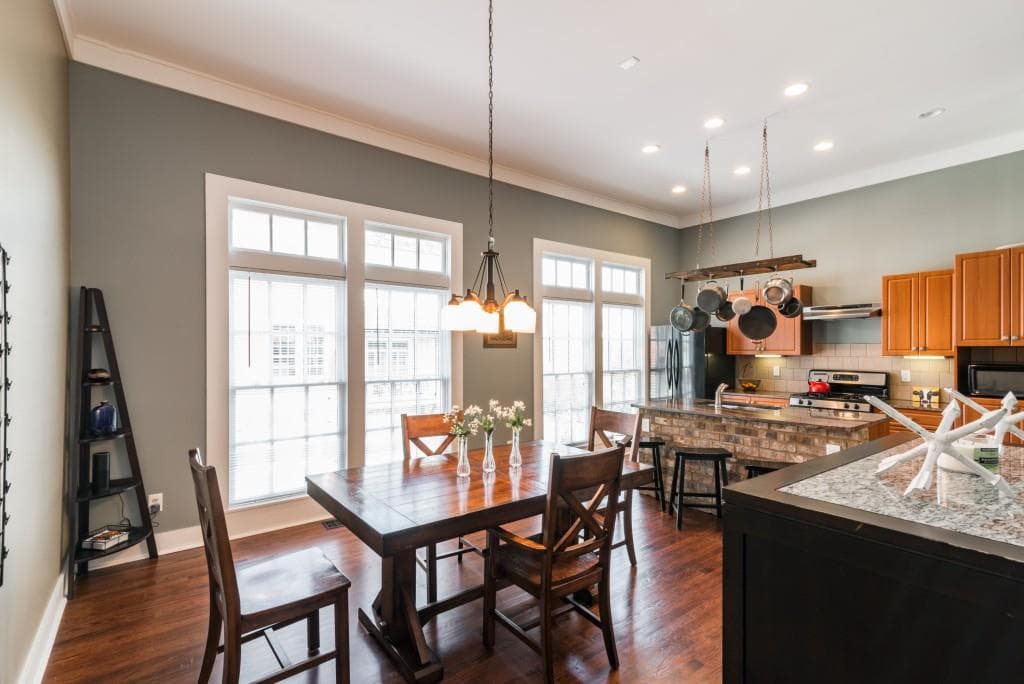 3 bedroom, 1,968 sq ft townhouse sold at 150 Vickery Falls Drive, Roswell, GA 30075