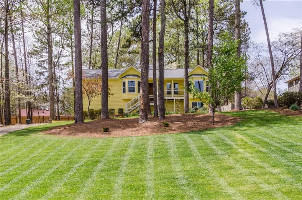 4 bedroom, 2,195 sq ft single family residence sold at 1738 Windchime Court, Kennesaw, GA 30152