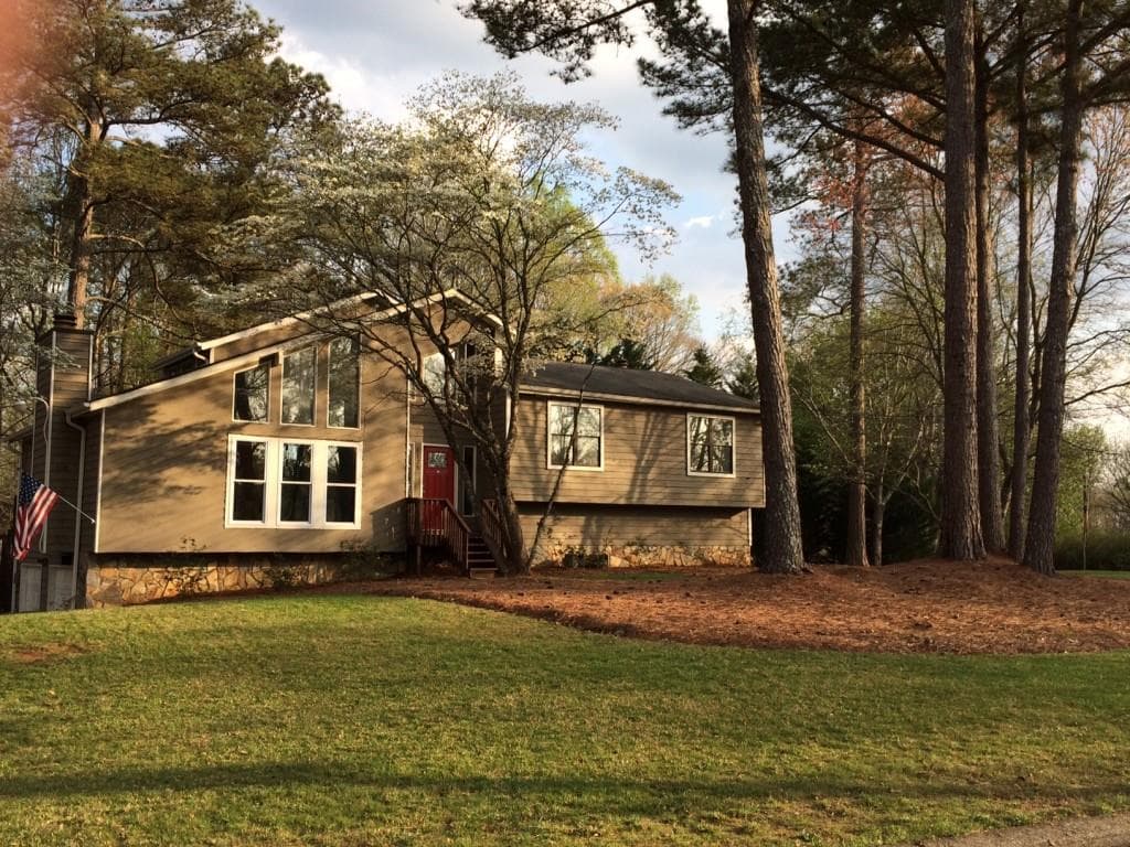 4 bedroom, 2,639 sq ft single family residence sold at 5125 Forest Mist Drive, Smyrna, GA 30082