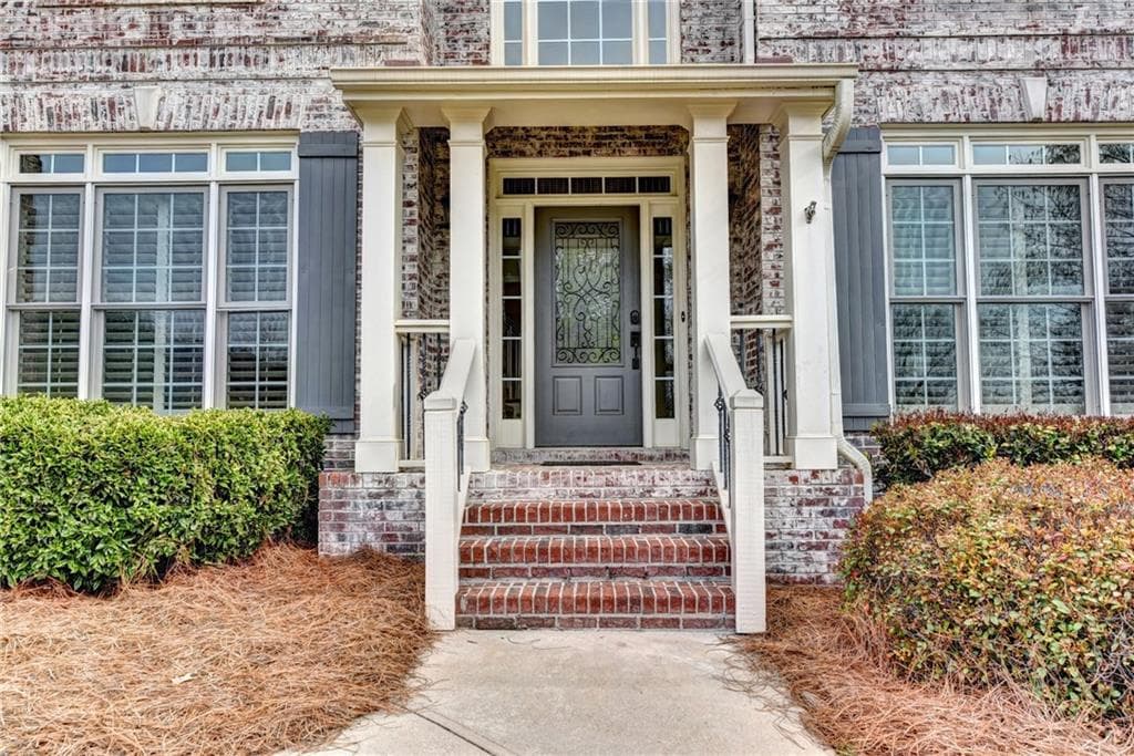 5 bedroom, 4,759 sq ft single family residence sold at 4345 Mantle Ridge Drive, Cumming, GA 30041