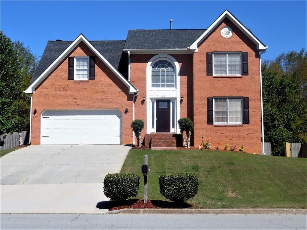3 bedroom, 2,352 sq ft single family residence sold at 1955 Rockside Lane, Snellville, GA 30078
