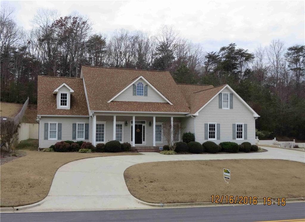 2667 Waters Edge Drive, Gainesville, GA 30504 — most recent listing photo