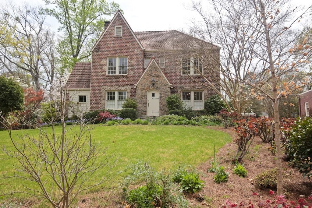 4 bedroom, 2,929 sq ft single family residence sold at 210 Upland Road, Decatur, GA 30030