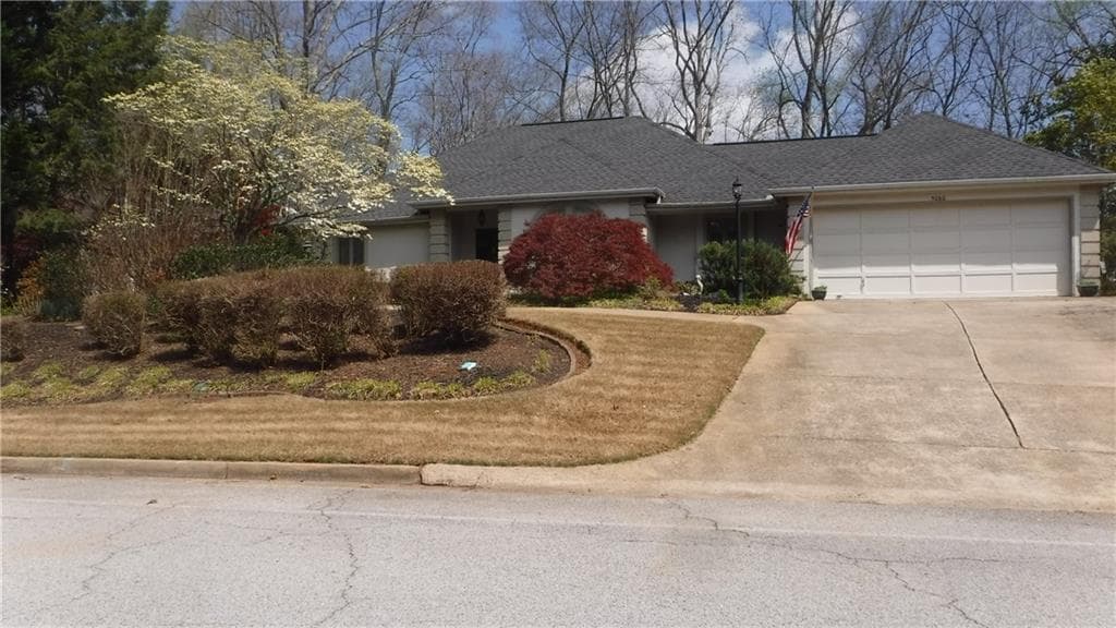 3 bedroom single family residence sold at 3060 Chattahoochee Trace, Gainesville, GA 30506