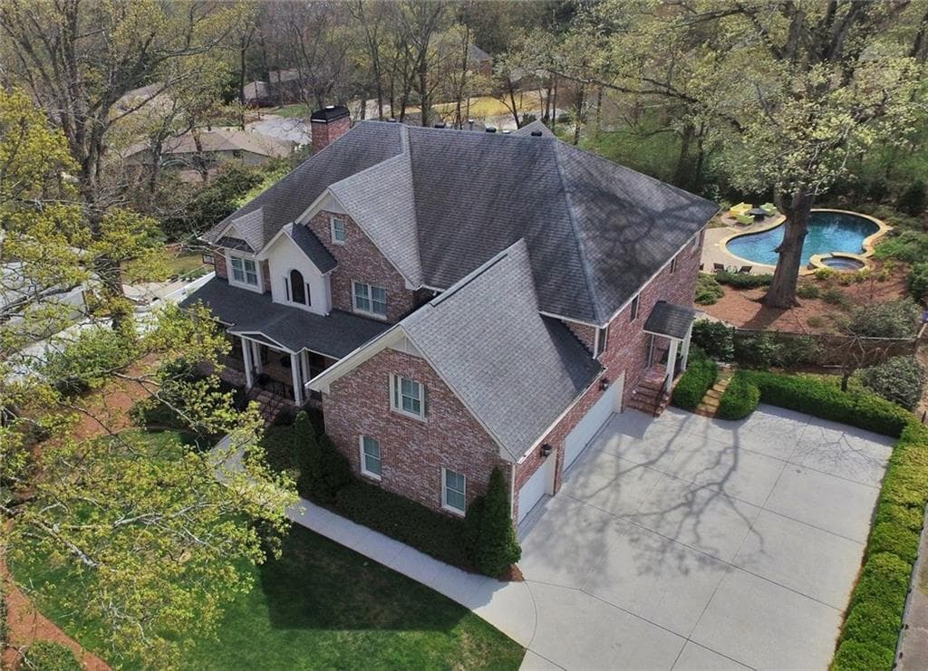 6 bedroom, 6,659 sq ft single family residence sold at 1592 Crestline Drive, Atlanta, GA 30345