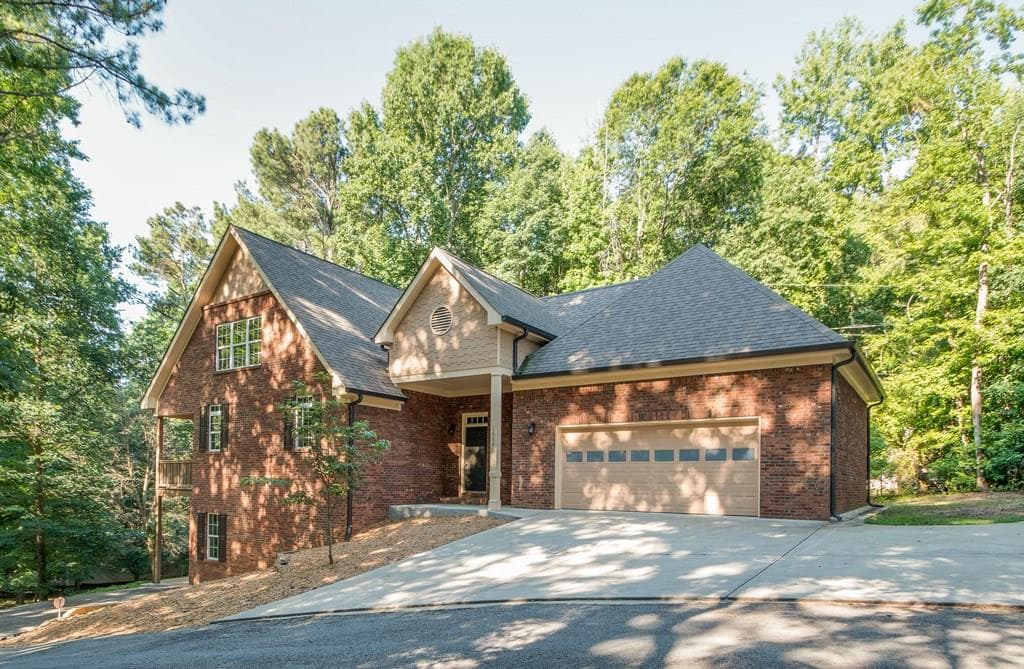 3 bedroom single family residence sold at 1680 Green Road, Buford, GA 30518