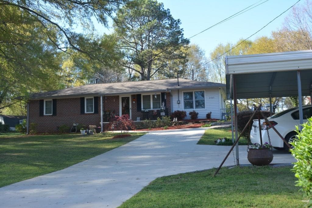 3 bedroom, 1,300 sq ft single family residence sold at 2343 OAKLAND Manor, Lawrenceville, GA 30044