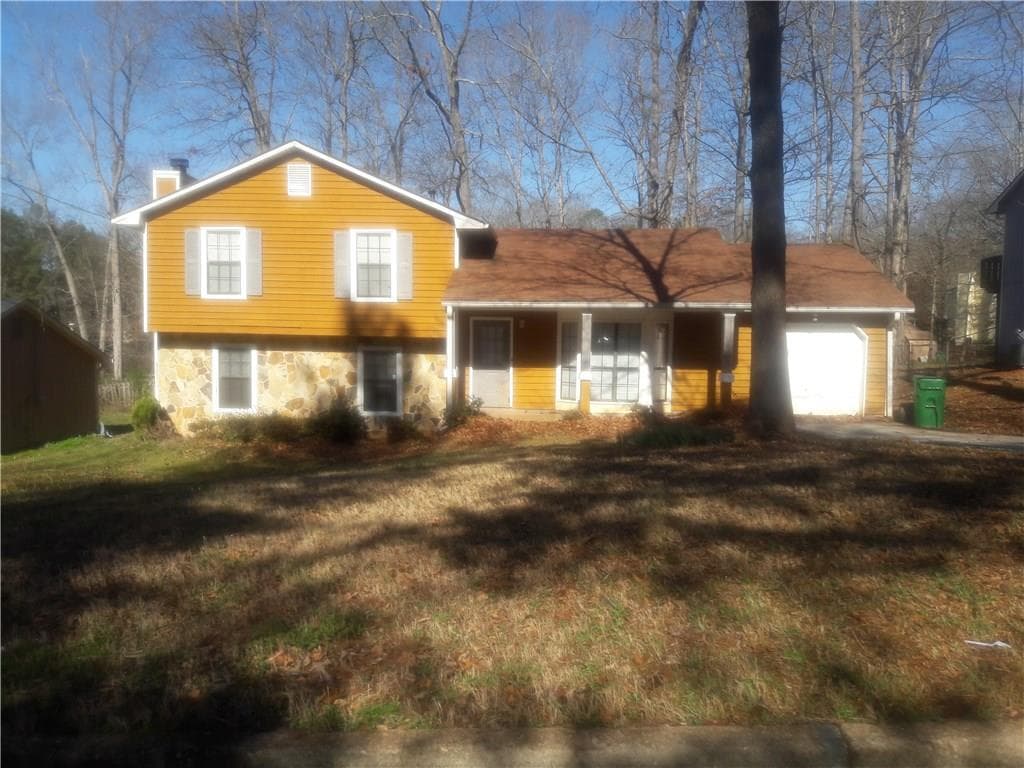 4 bedroom, 1,852 sq ft single family residence sold at 1961 Woodlot Trail, Lithonia, GA 30058