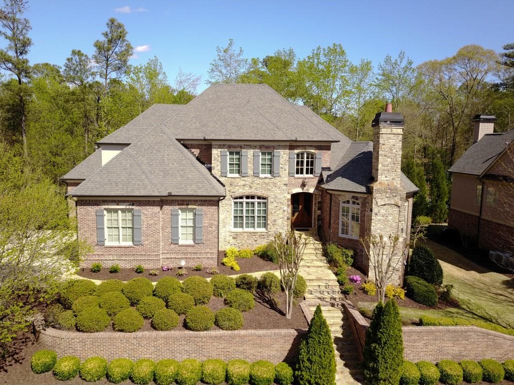 6 bedroom, 5,502 sq ft single family residence sold at 4526 Mystique Way, Roswell, GA 30075