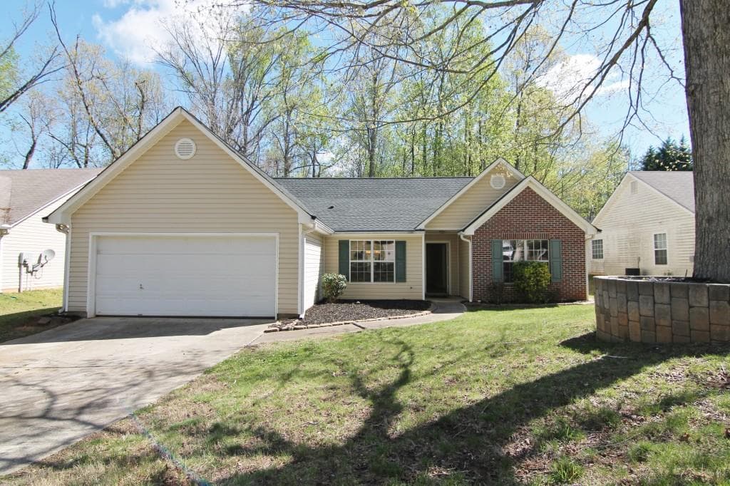 5215 Gable Ridge Way, Sugar Hill, GA 30518 — most recent listing photo