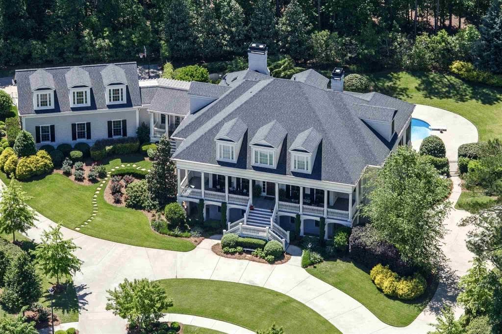 6 bedroom, 8,210 sq ft single family residence sold at 625 Saint Charles Place, Fayetteville, GA 30215