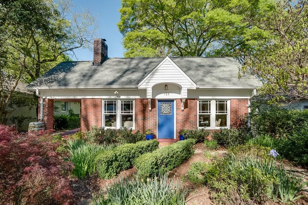 3 bedroom, 1,209 sq ft single family residence sold at 123 Warren Street, Atlanta, GA 30317