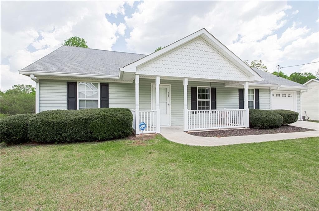 214 Beckman Street, Palmetto, GA 30268 — most recent listing photo