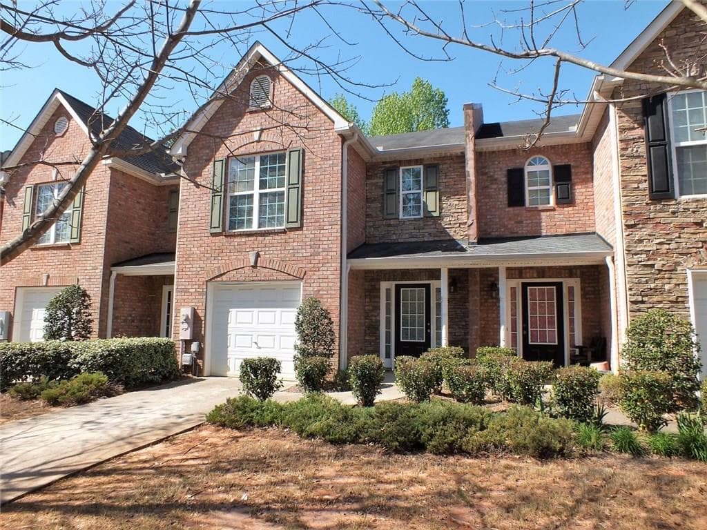 3 bedroom, 1,648 sq ft townhouse sold at 40 Fern Crest Drive, Lawrenceville, GA 30046