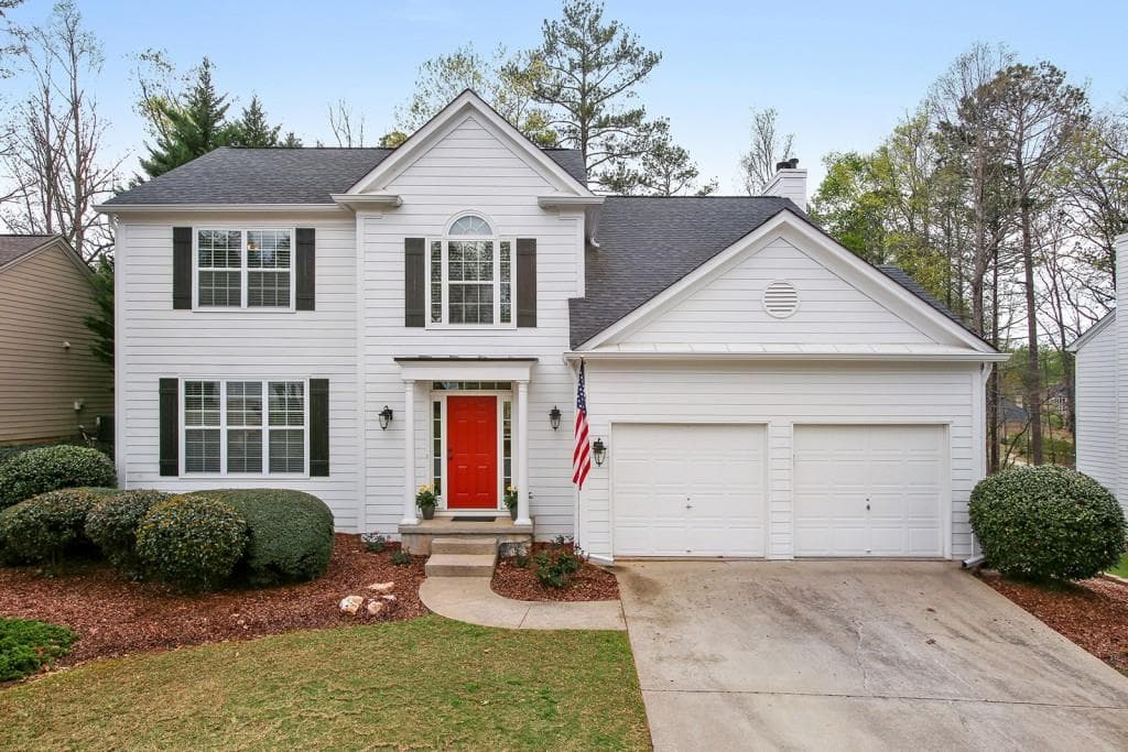 4 bedroom, 2,298 sq ft single family residence sold at 2401 Traywick Chase, Alpharetta, GA 30004