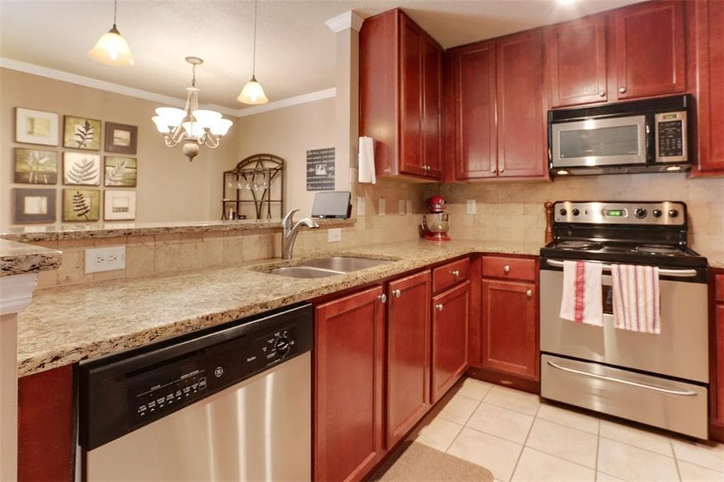 2 bedroom, 1,036 sq ft condominium sold at 3650 Ashford Dunwoody Road 708, Atlanta, GA 30319