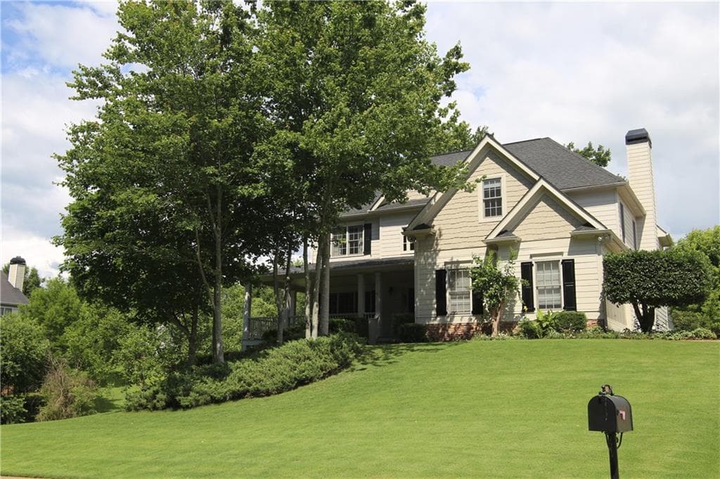 8620 Stone River Drive, Gainesville, GA 30506 — most recent listing photo