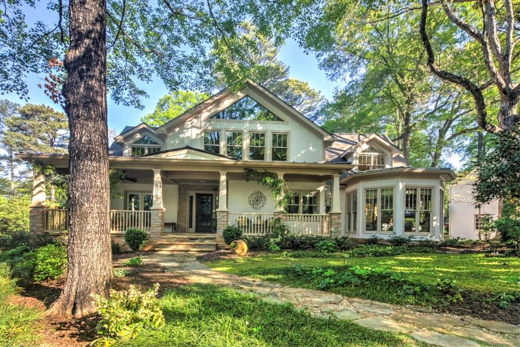 4 bedroom single family residence sold at 855 Kipling Drive, Atlanta, GA 30318