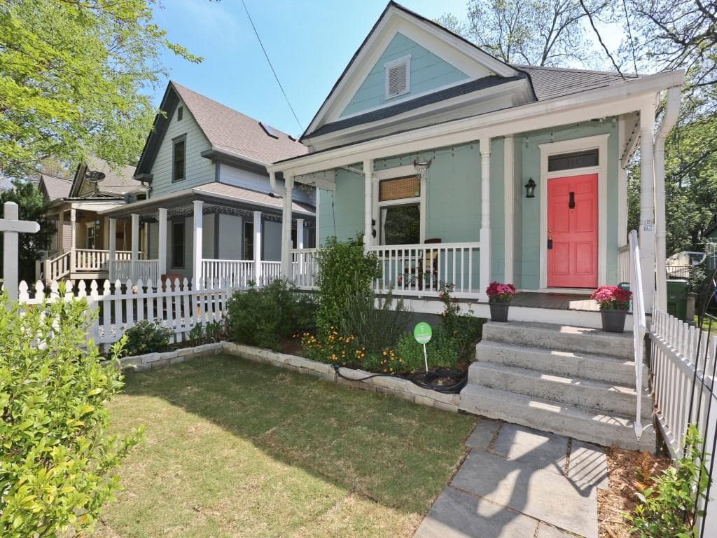 2 bedroom, 1,160 sq ft single family residence sold at 182 Estoria Street, Atlanta, GA 30316
