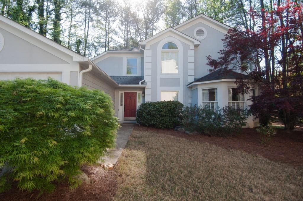 3 bedroom, 1,879 sq ft single family residence sold at 1085 Wellers Court, Roswell, GA 30076