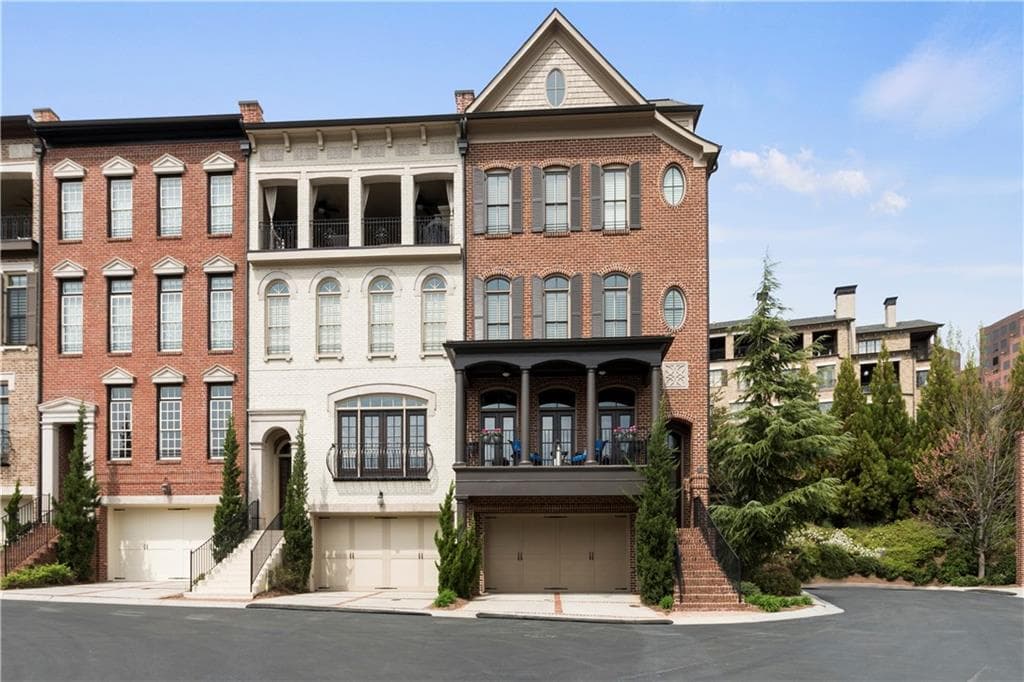 3 bedroom, 4,194 sq ft townhouse sold at 3617 Broughton Circle, Atlanta, GA 30339