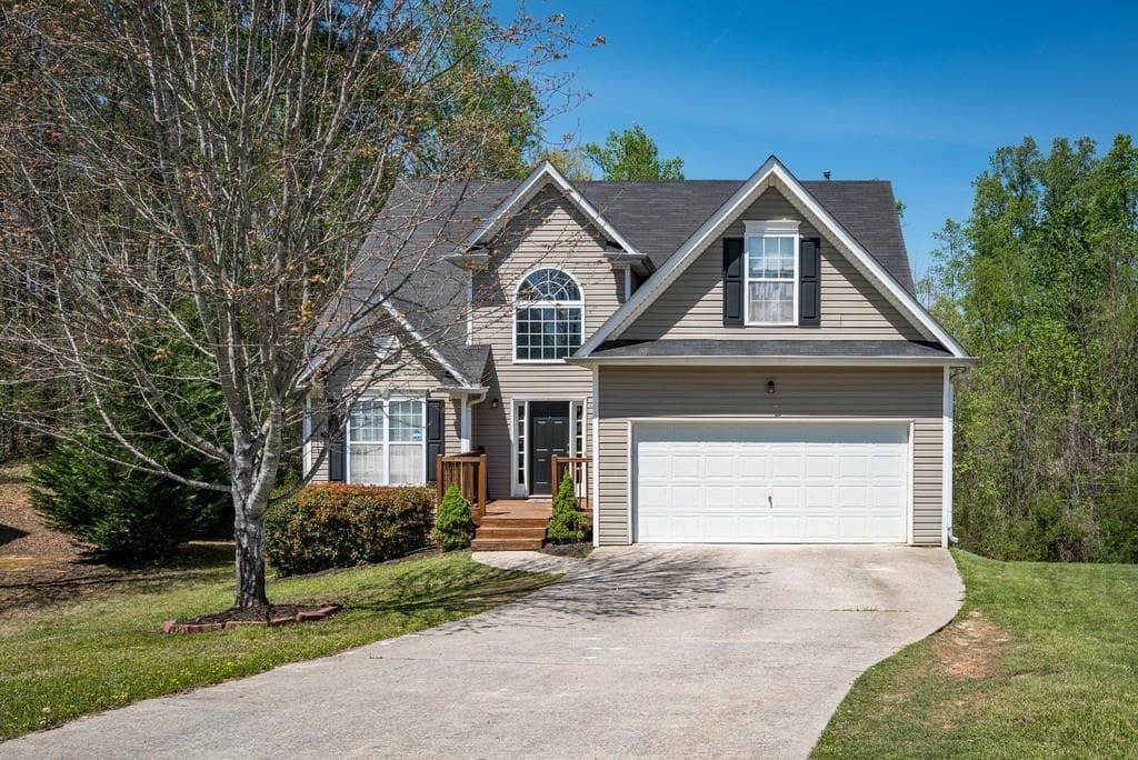 305 Christopher Drive, Hiram, GA 30141 — most recent listing photo