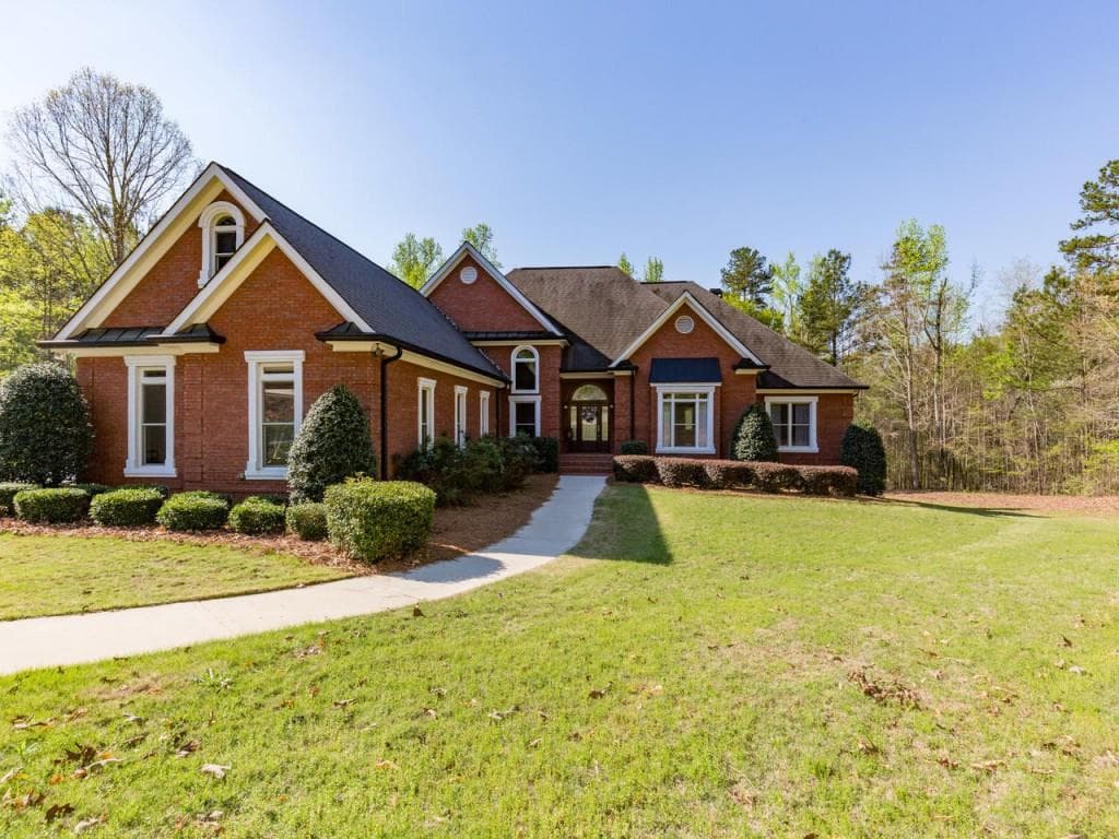 578 Antrim Glen Road, Hoschton, GA 30548 — most recent listing photo