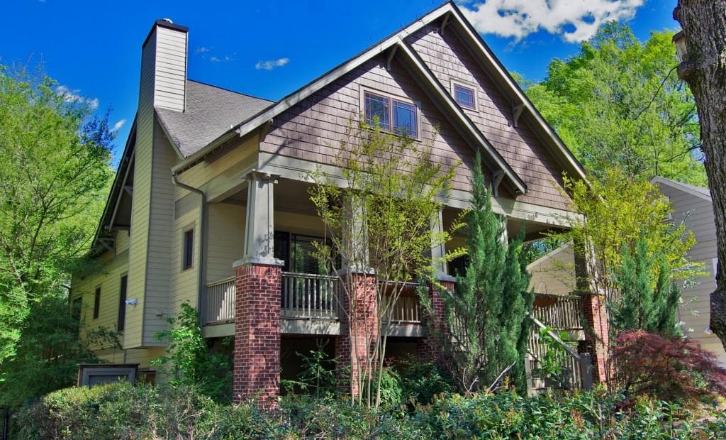 5 bedroom, 3,790 sq ft single family residence sold at 474 E Side Avenue, Atlanta, GA 30316