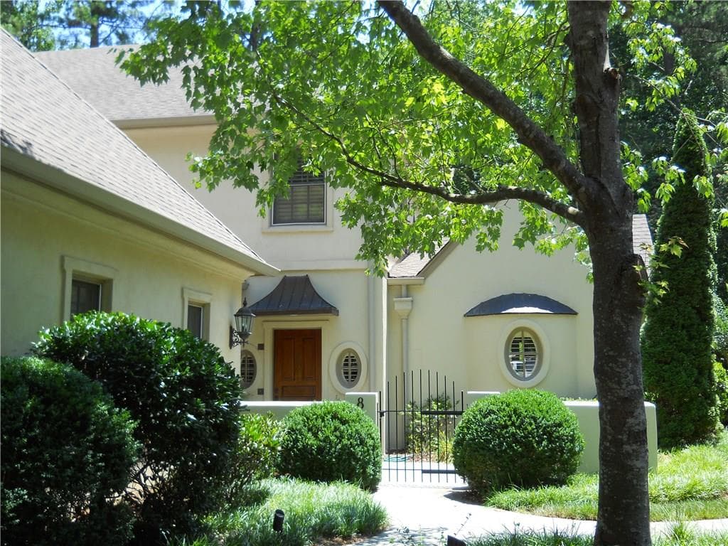 3 bedroom, 3,377 sq ft townhouse sold at 63 W Wieuca Road 8, Atlanta, GA 30342