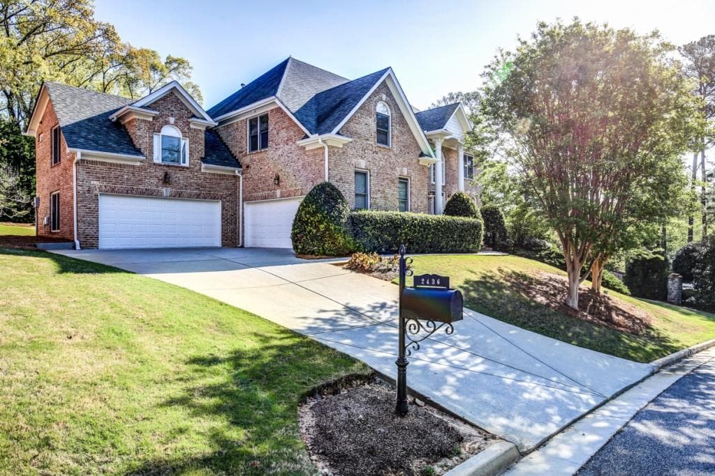 6 bedroom, 5,846 sq ft single family residence sold at 2436 Highland Grove, Atlanta, GA 30345