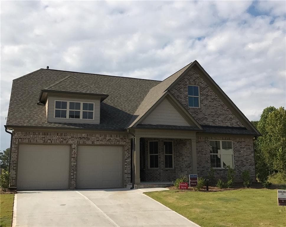 4 bedroom, 3,000 sq ft single family residence sold at 524 Edgewater Drive, Holly Springs, GA 30115