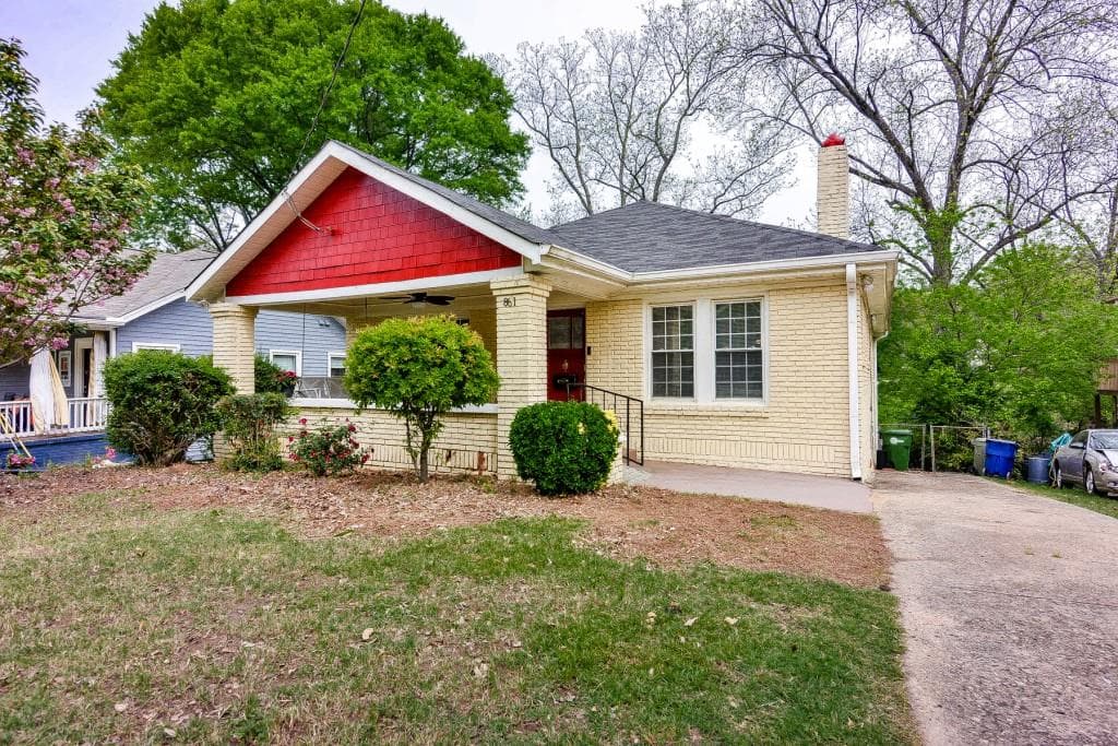 3 bedroom, 1,344 sq ft single family residence sold at 861 Rose Circle, Atlanta, GA 30310