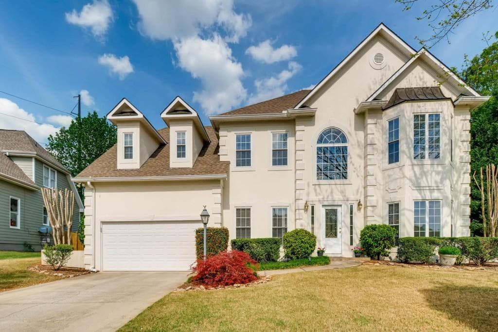 2560 Almont Way, Roswell, GA 30076 — most recent listing photo