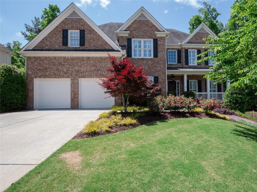 5 bedroom, 4,770 sq ft single family residence sold at 562 Vinings Springs Drive, Mableton, GA 30126