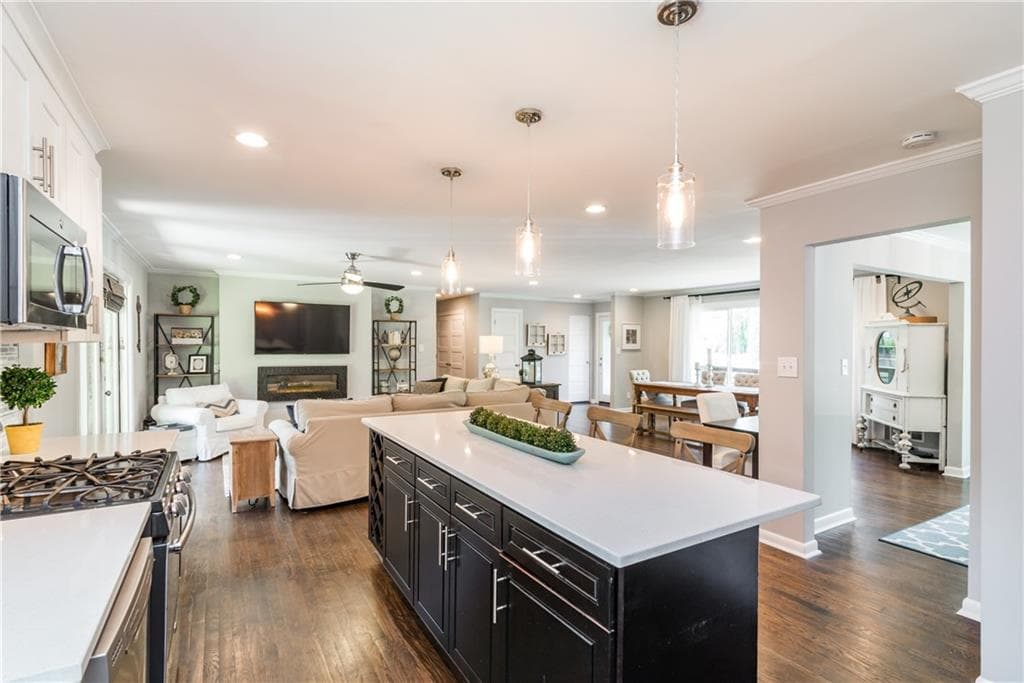 3 bedroom, 1,896 sq ft single family residence sold at 3363 Briarcliff Road, Atlanta, GA 30345