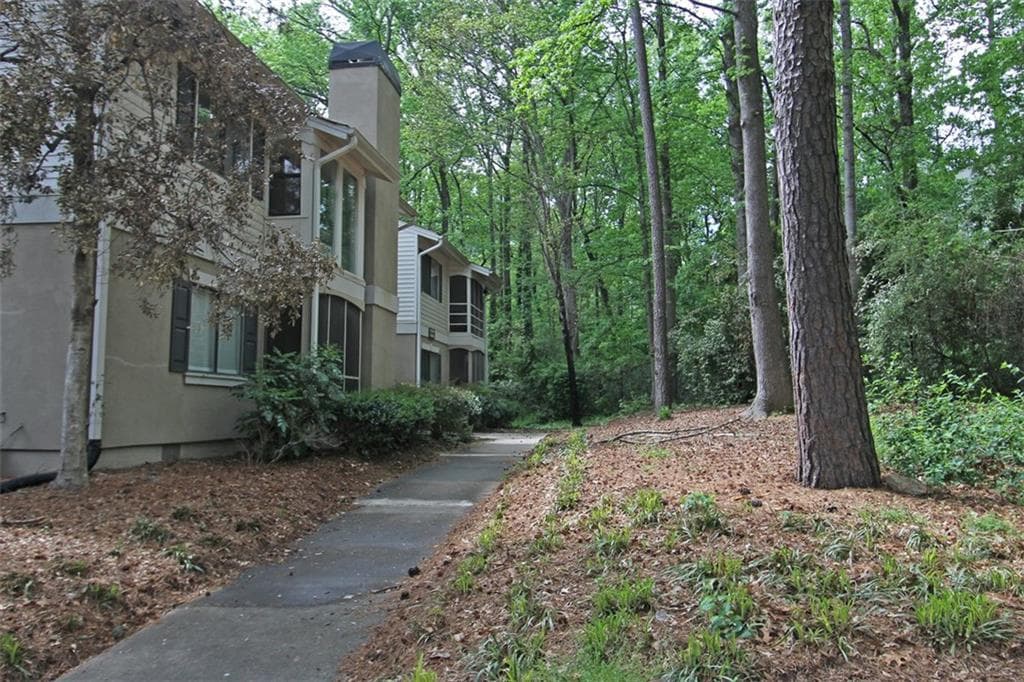 1905 Wingate Way 1905, Sandy Springs, GA 30350 — most recent listing photo